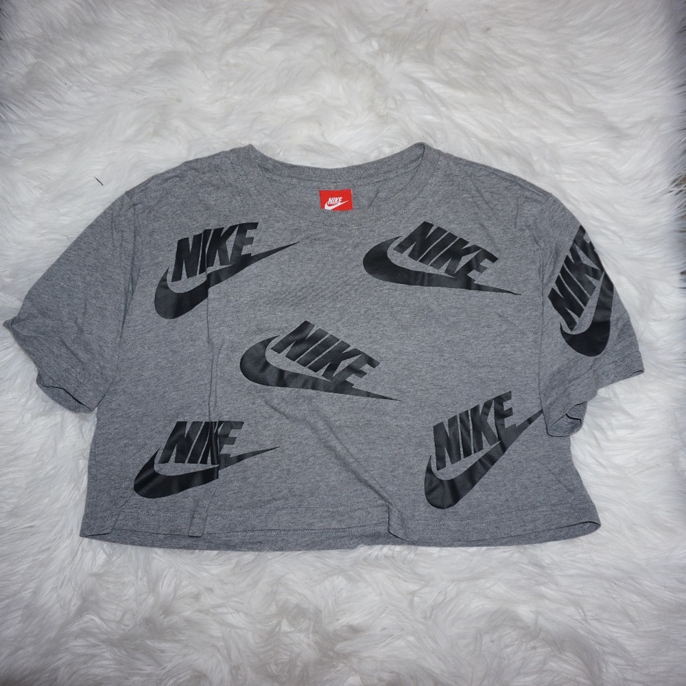 Nike Crop Tee